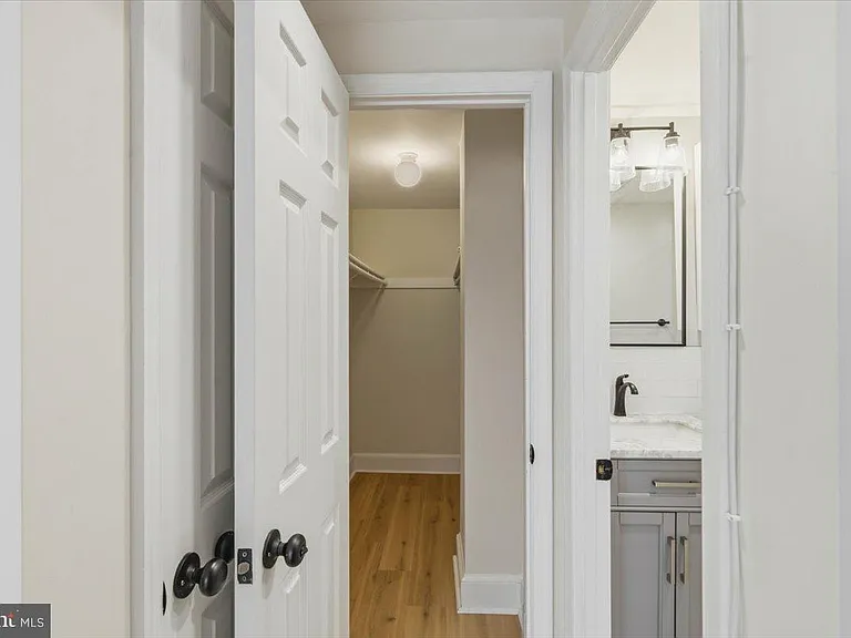 1825 T St NW #401 — Photo 14
