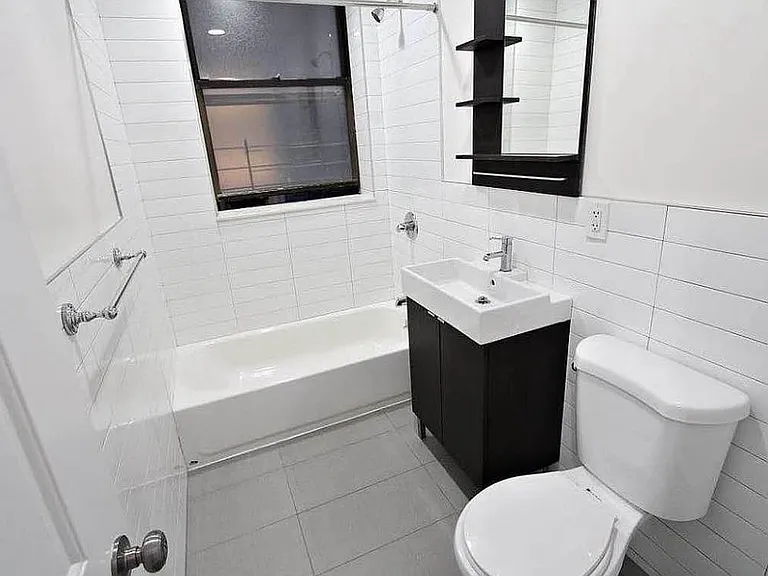 496 Manhattan Ave #4A — Photo 9