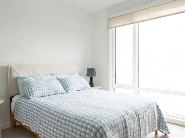 975 Nostrand Avenue image 7 of 21