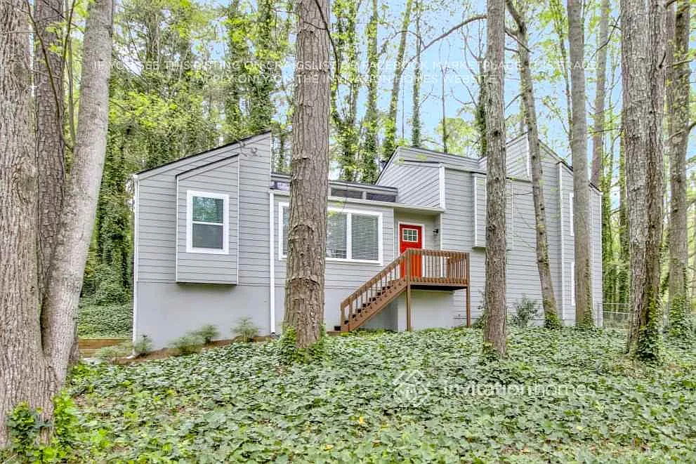 2980 Wayward Dr Marietta, GA 30066 — Photo 2
