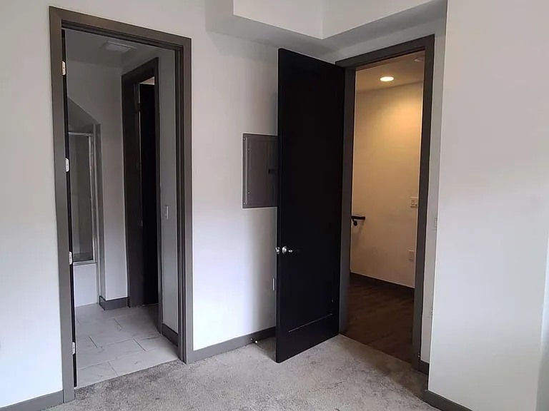 644 N Hobart Blvd — Photo 31