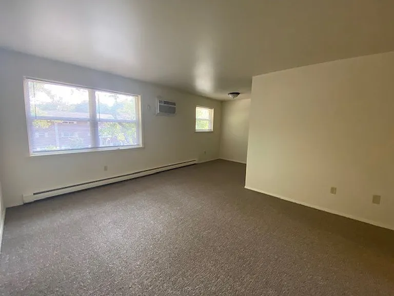 State Place Apartment Homes — Photo 130