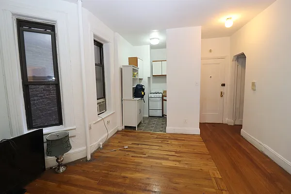 Rented by Corcoran | media 13