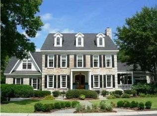 670 Hobcaw Bluff Dr, Mount Pleasant, SC 29464