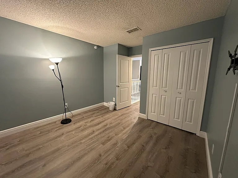 1724 Chatham Cir — Photo 19