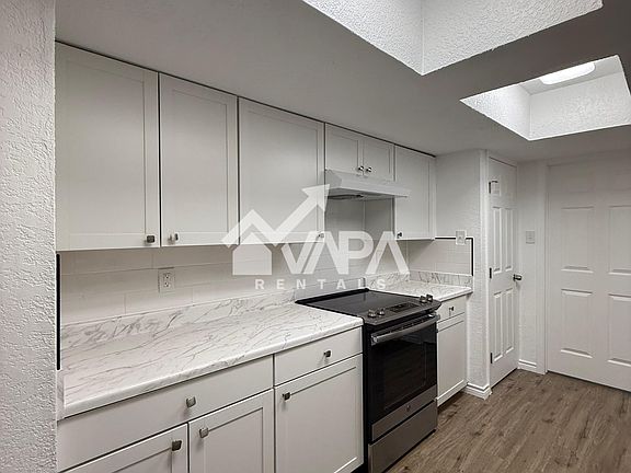 4th image of 6111 Feather Crest Ln
