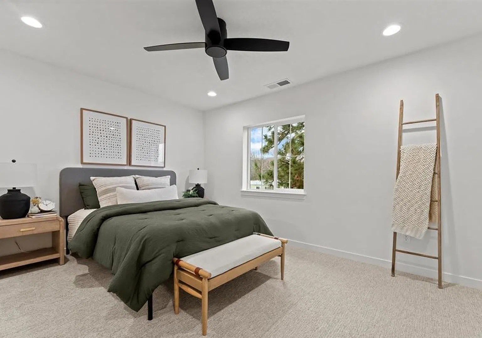 Modern 3 Bedroom-Close to Downtown and BSU! — Photo 4