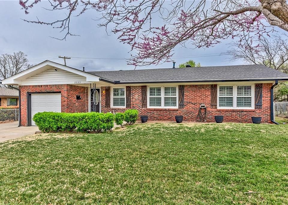 1st image of 2223 Oxford Way