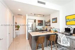55 SE 6th St — Photo 7