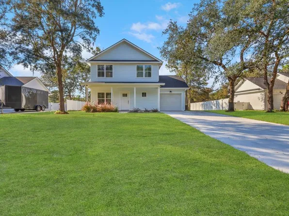 1669 Ashantilly Dr, Darien, GA 31305