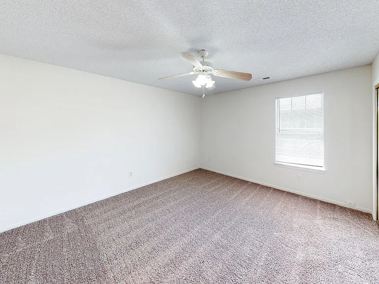 2226 S Rogers St #102 — Photo 9