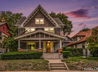 309 Woodmere Ave SE, Grand Rapids, MI 49506