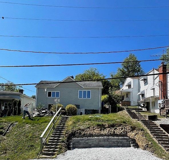 1st image of 5926 Curry Rd
