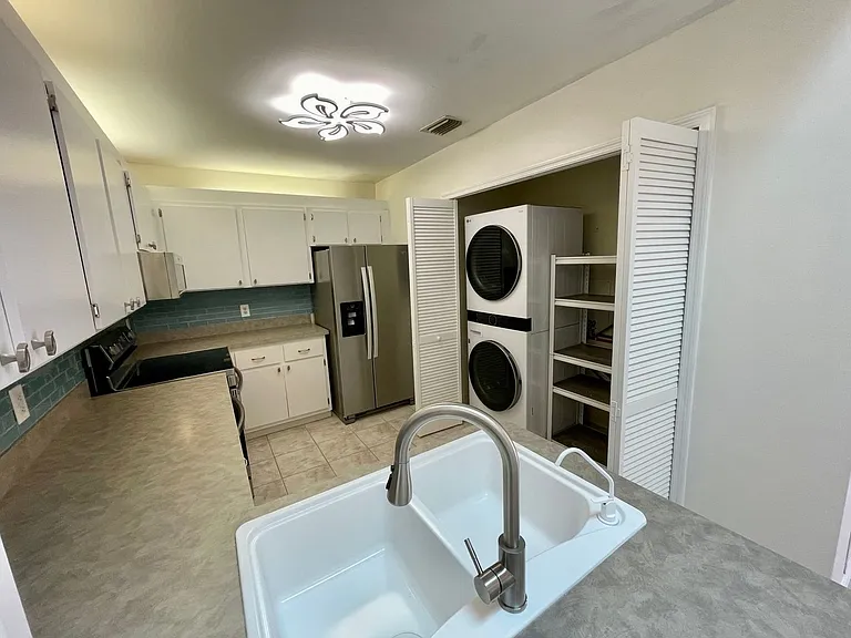 3300 Loveland Blvd #1602 — Photo 7