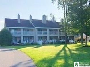 5670 Whiteside Pkwy #TOWNHOUSE E-2, Bemus Pt, NY 14712