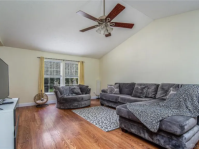 3595 King Edward Way — Photo 13