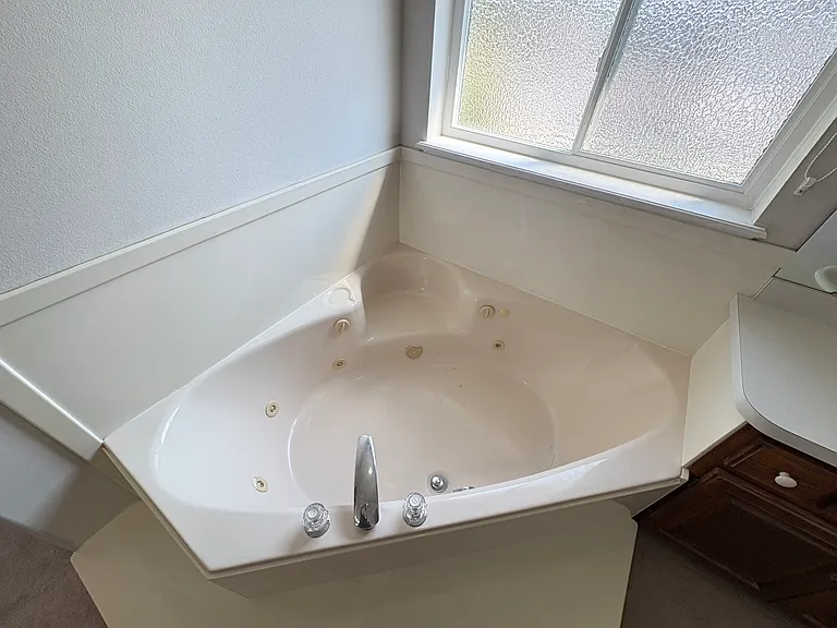 428 N 1200 E — Photo 24