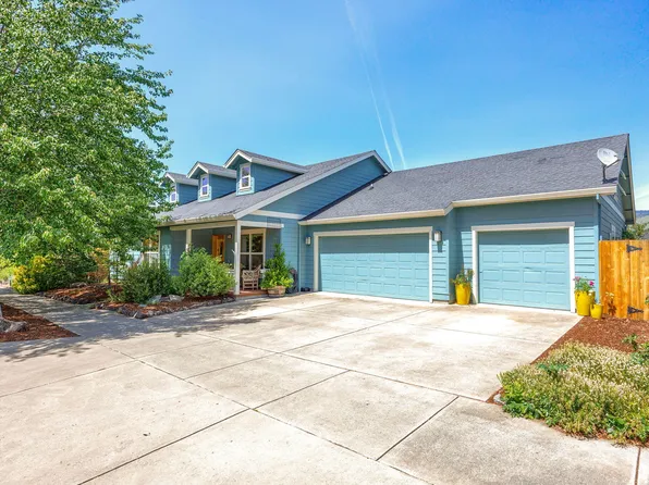 1357 Lithia Way, Talent, OR 97540