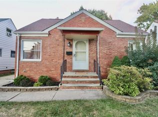 431 E 327th St, Willowick, OH 44095