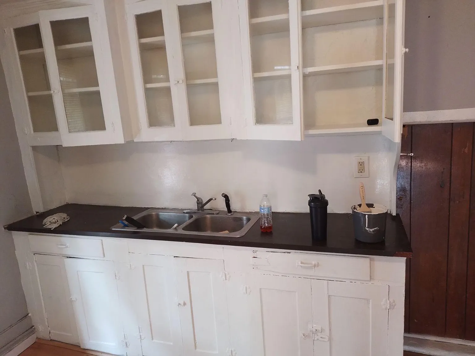 Studio, 700 sqft, $800 — Photo 4