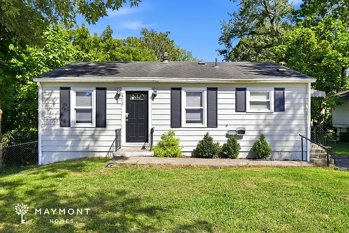 3 bed, 1.0 bath, 1802 sqft, $1,845 — Photo 1