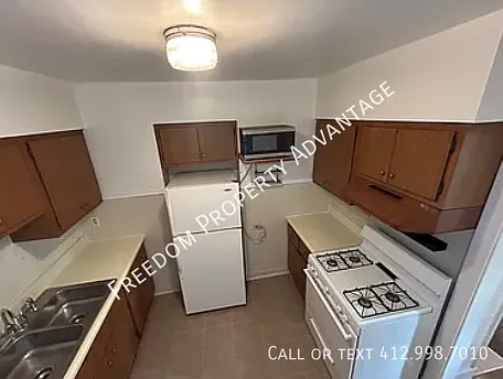1457 Tolma Ave — Photo 17