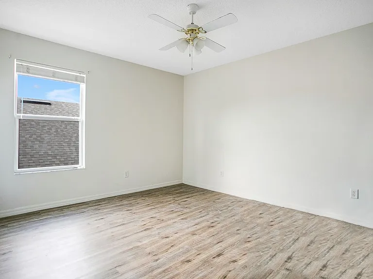 1843 Morning Sky Dr — Photo 14