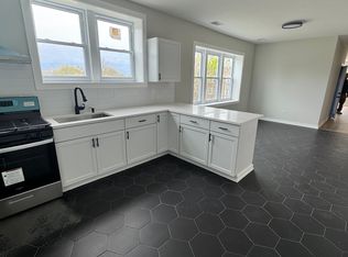 1110 W Marquette Rd APT 3, Chicago, IL 60621