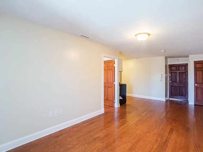 1124 E Passyunk Ave — Photo 16