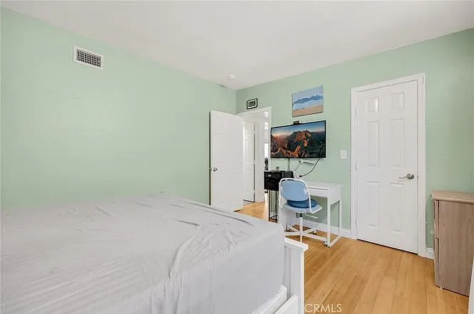 2630 Andover Ave #4B — Photo 15