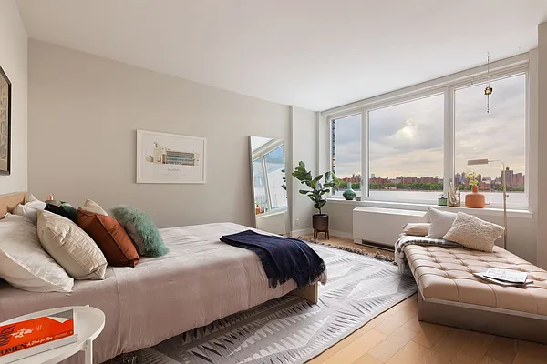 Sold by Compass | media 4