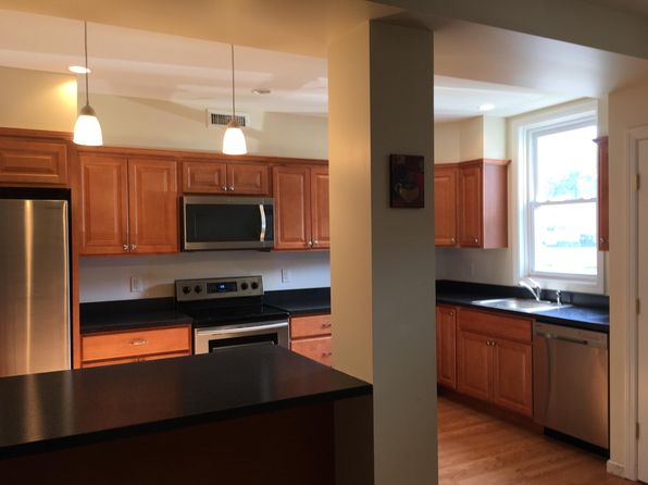 1 Elizabeth St APT 102