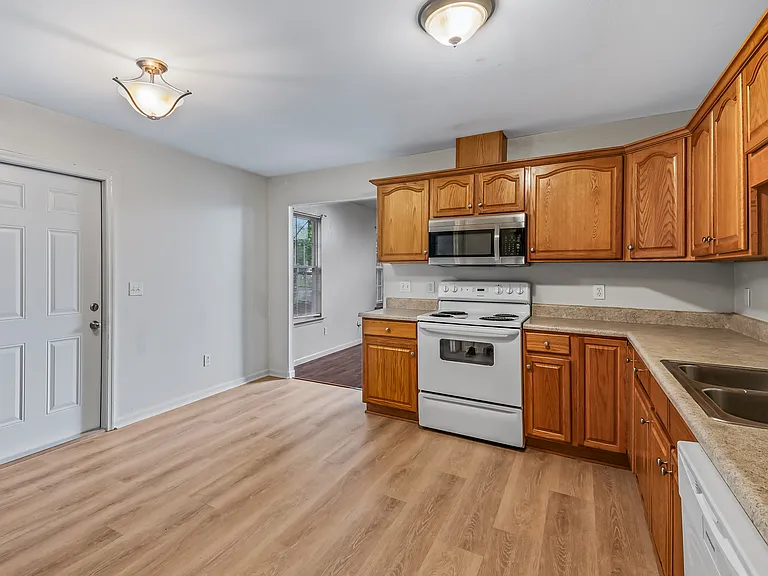 14 Susquehanna Trl — Photo 5
