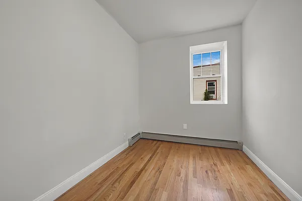 Rented by Keystone Realty USA Corp | media 9