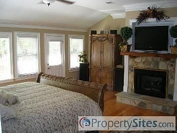 5th image of 1660 Rock Springs Ln
