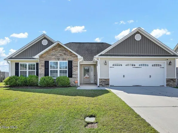 105 Cavalier Drive, Jacksonville, NC 28546