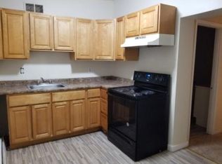 1310 W 7th St, Chester, PA 19013
