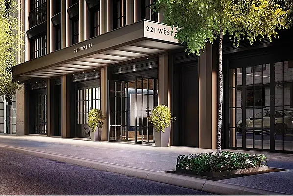 Sold by Douglas Elliman | media 21