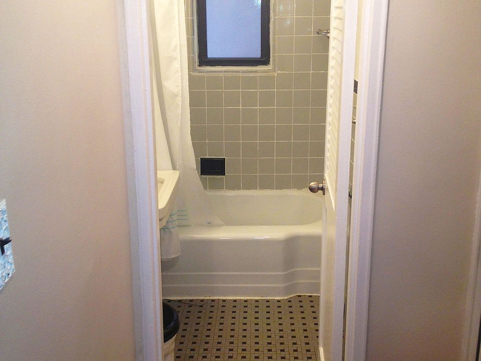 2nd image of 740 E 232nd St APT 2H