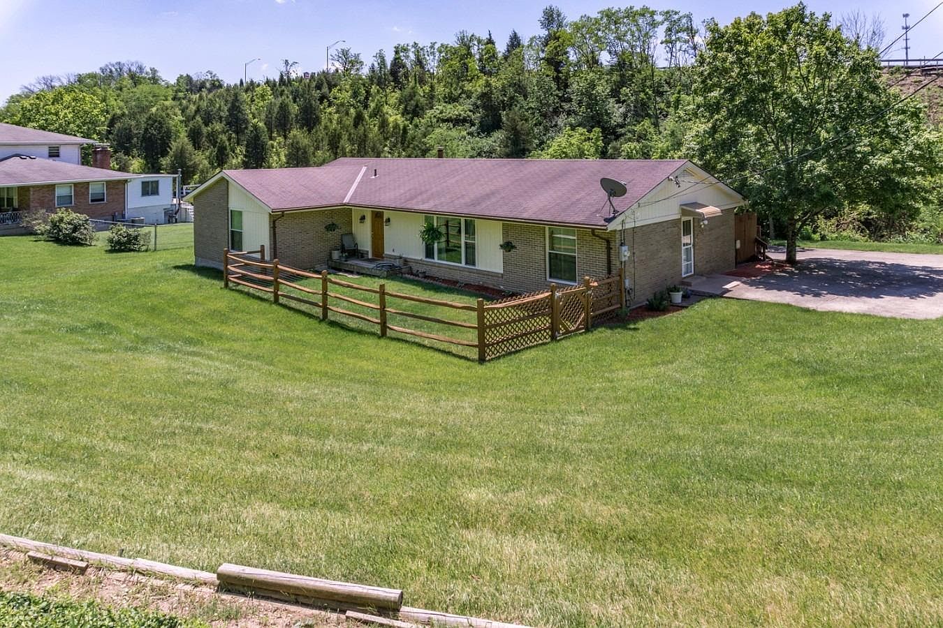 5670 Sheed Rd, Cincinnati, OH 45247 Zillow