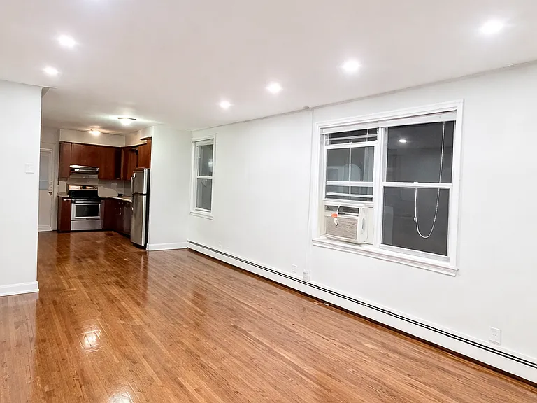 1723 Crosby Ave #2 — Photo 2