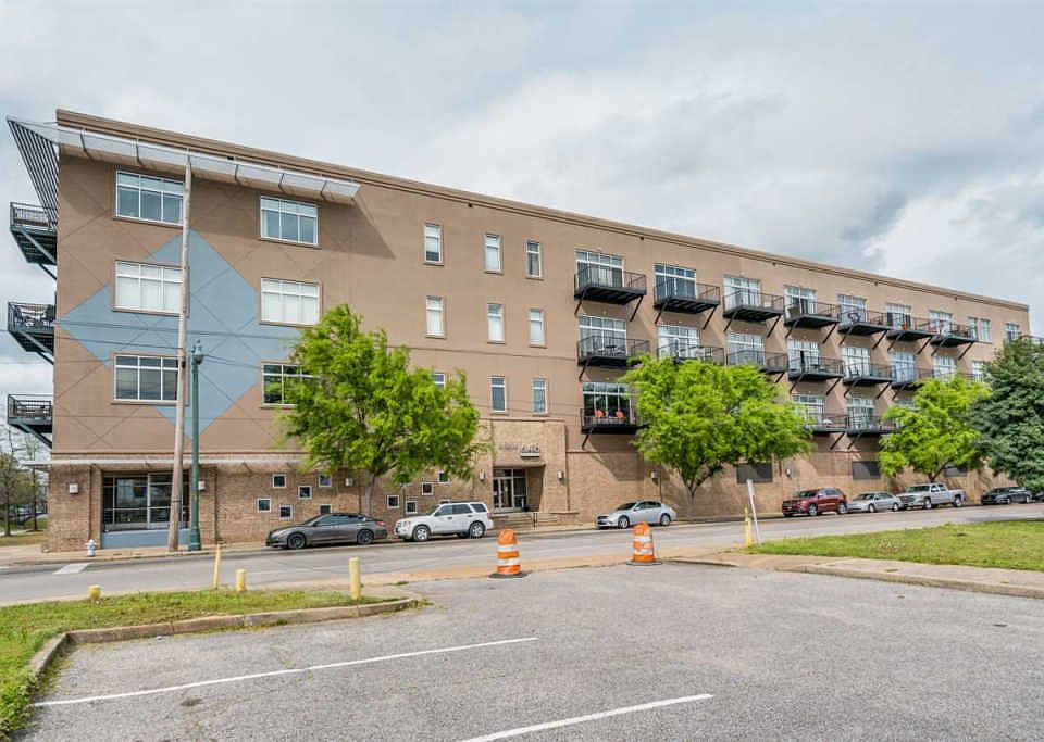 1st image of 648 Riverside Dr APT 207