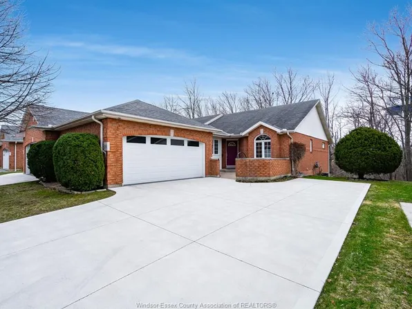 137 Division St N #10, Kingsville, ON N9Y 1E3