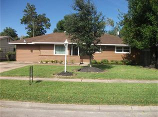 3505 Longwood Dr, Pasadena, TX 77503