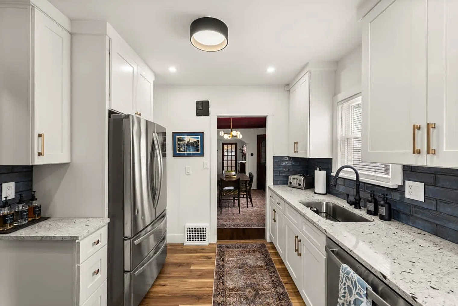 4 bed, 2.0 bath, 1862 sqft, $4,107 — Photo 3
