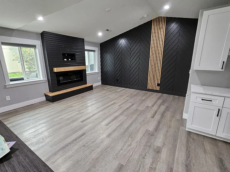 3216 Aqueduct Ln — Photo 2