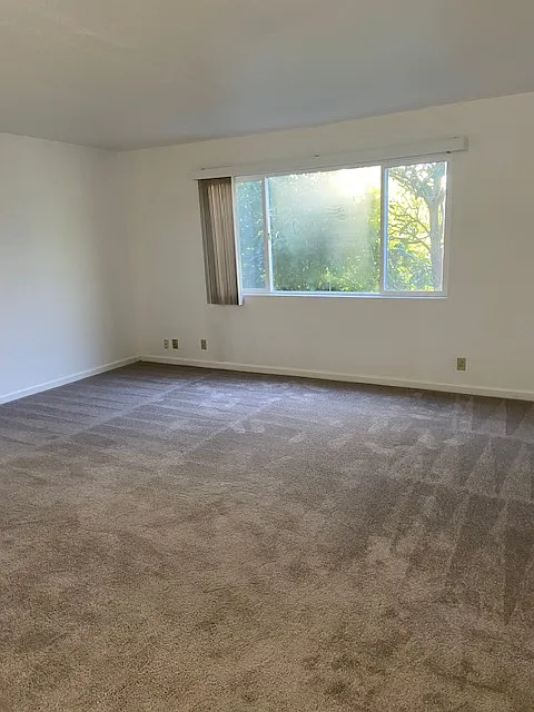 2 bed, 800 sqft, $2,275 — Photo 3