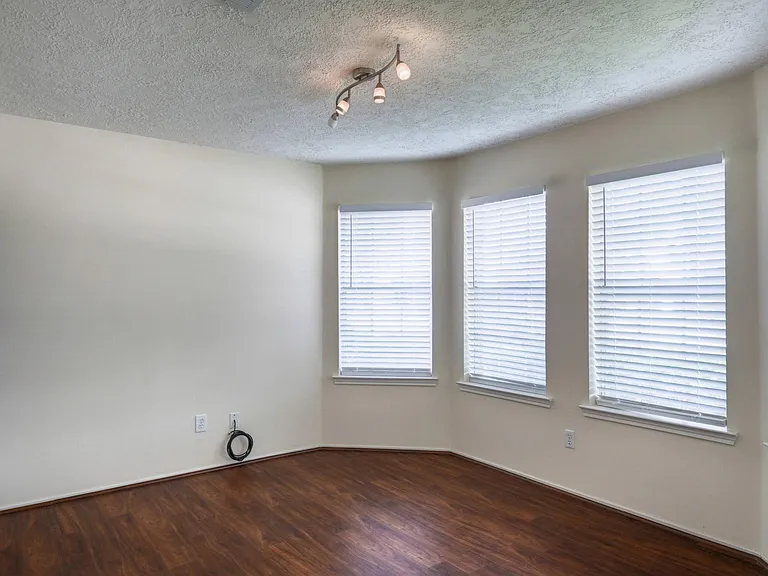 1226 Berrystone Trl — Photo 27