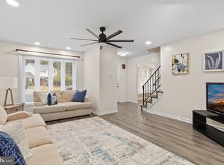 121 Lincoln Dr, Clementon, NJ 08021