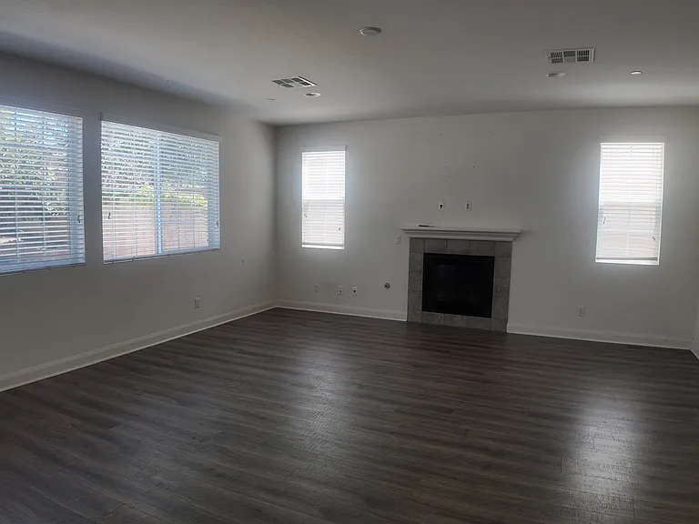 9748 La Vine Ct — Photo 5